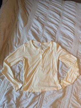 All in Motion womens shirt